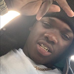 Meet your Posher, Dee